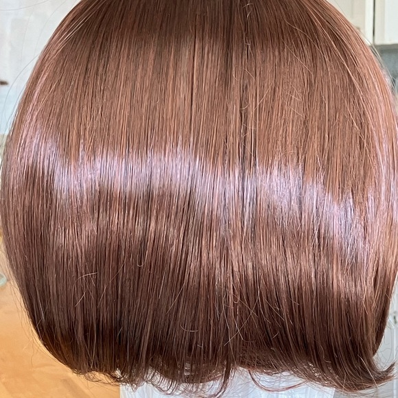 High heat synthetic Bob wig, 9 inch, New - Picture 3 of 4